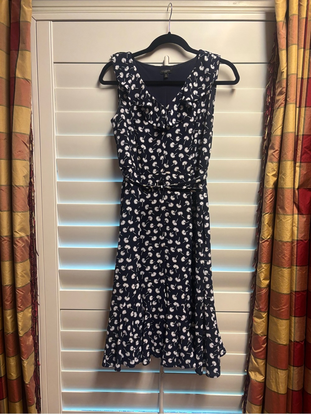 Talbots Size and White Printed Ruffle Sleeveless Dress